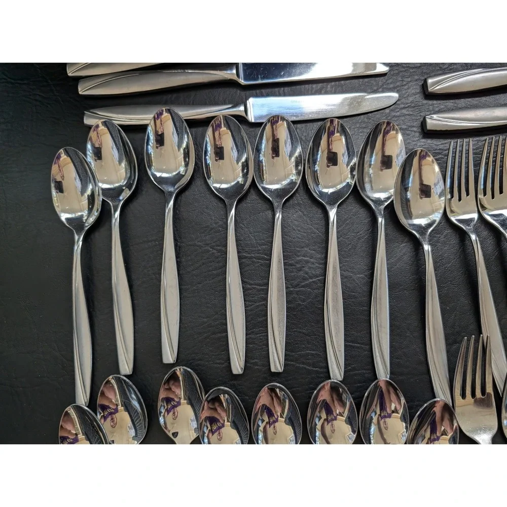 Oneida Camlynn Stainless Steel Flatware Set Service for 8 Silverware 40 Pieces